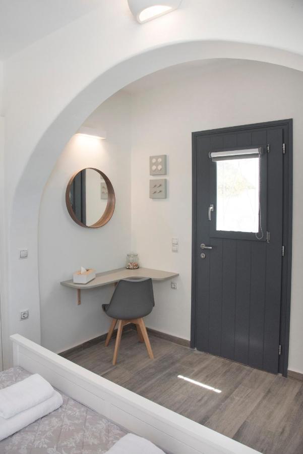 Вілла White New 1Bd House With Private Jacuzzi In Isterni Isterni  Екстер'єр фото