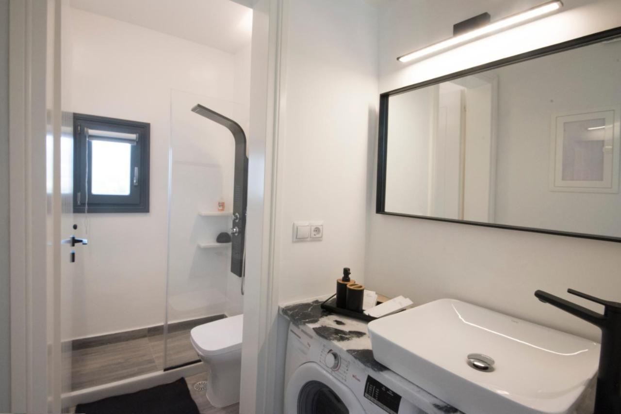 Вілла White New 1Bd House With Private Jacuzzi In Isterni Isterni  Екстер'єр фото