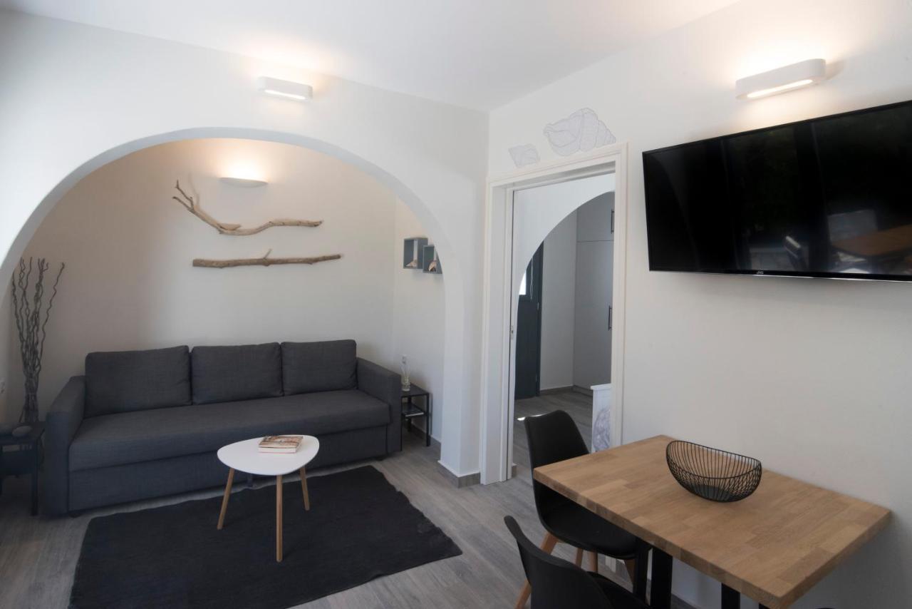 Вілла White New 1Bd House With Private Jacuzzi In Isterni Isterni  Екстер'єр фото